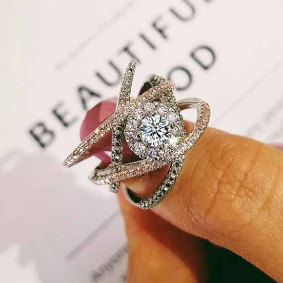 925 STERLING SILVER ROSE GOLD DIAMOND TWISTED RING, CUTE RING, SHINY RING. - Picture 3 of 4